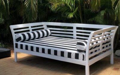 How to Protect Outdoor Lounge Cushions